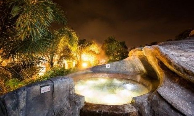 7 MALAYSIAN HOT SPRINGS TO EASE YOUR STRESS 7 MALAYSIAN HOT SPRINGS TO EASE YOUR STRESS