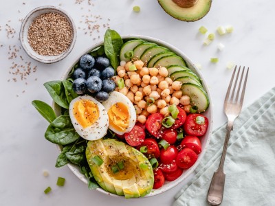 EATING A MEDITERRANEAN-STYLE DIET