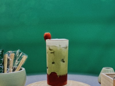 57. MATCHA STRAWBERRY CHEESE LATTE