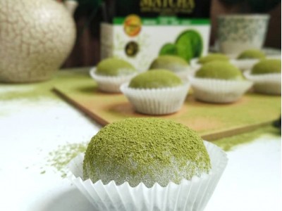 40. ROSIE’S ROSS MATCHA MOCHI WITH RED BEAN PASTE