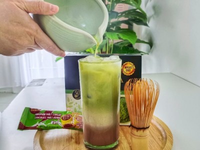 52. ROSIE'S ROSS ICED CHOCOLATE MATCHA LATTE