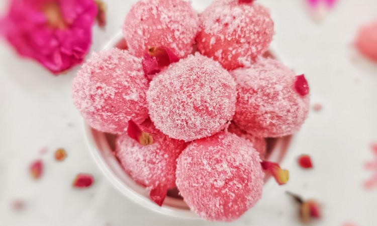 54. SNOW WHIP ROSE CHOCOLATE TRUFFLES