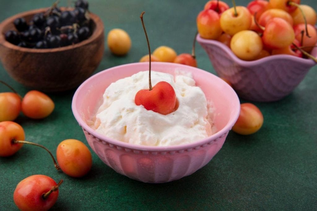 HOW MUCH DO YOU KNOW ABOUT WHIPPING CREAM ?