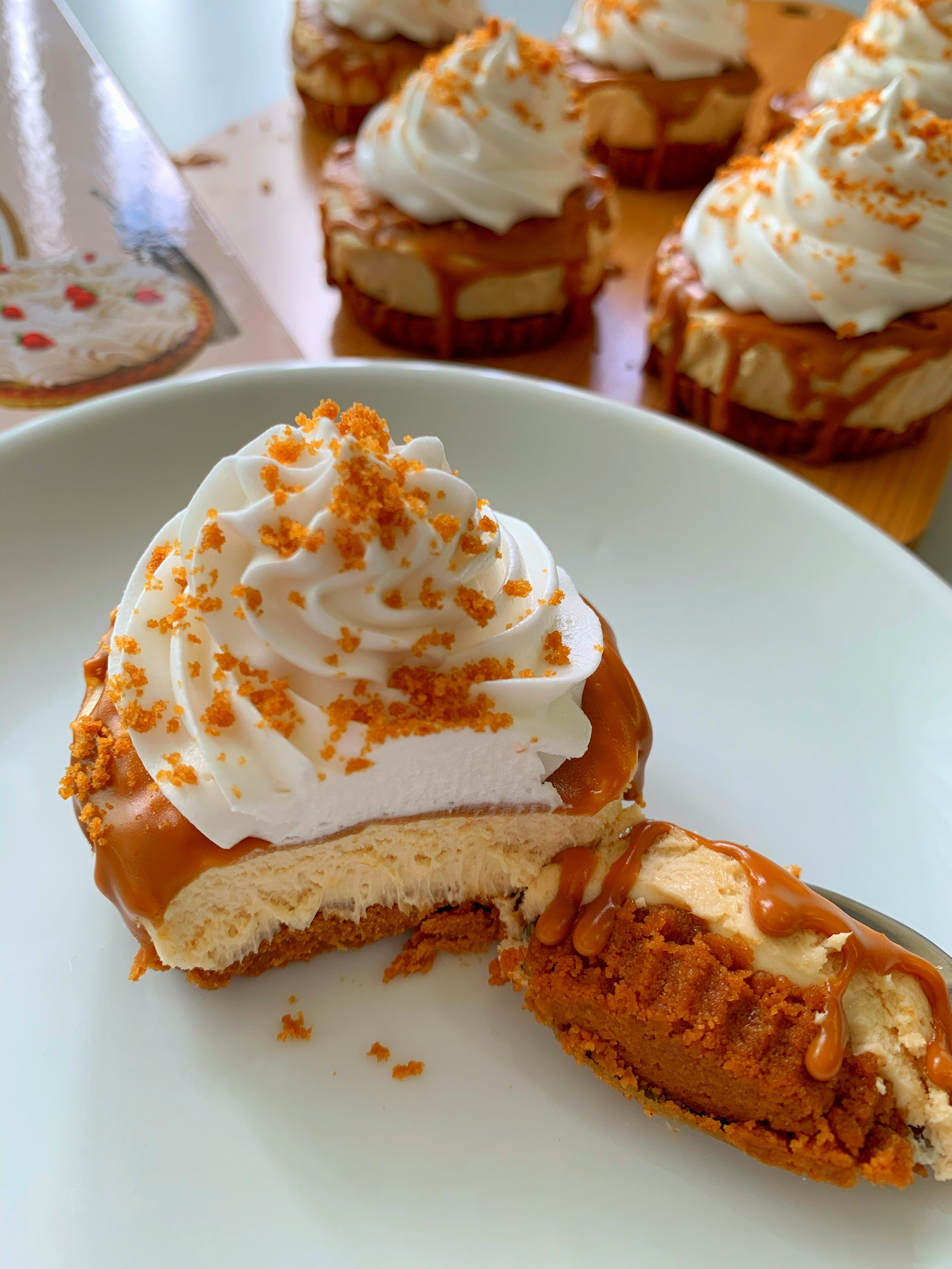 42. SNOW WHIP MINI LOTUS BISCOFF CHEESECAKE