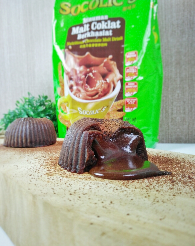 20. SOCOLIC’S CHOCOLATE LAVA CAKE